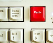 "Panic"-Knopf auf einer PC-Tastatur
