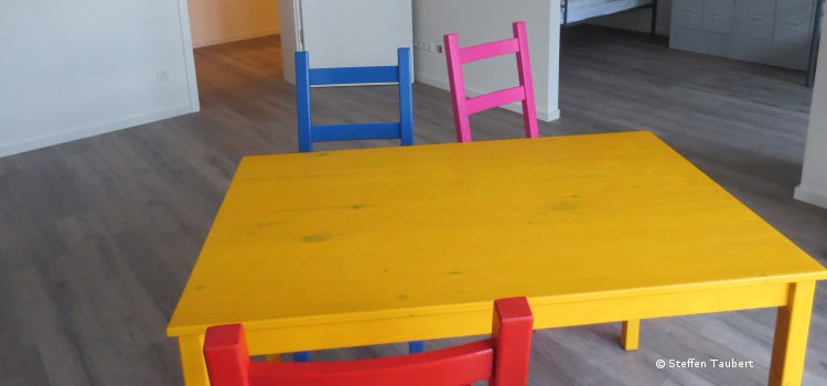Gemeinschaftsraum im LSBT*-Heim in Berlin