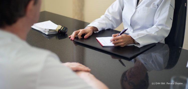 Ärztin und Patient
