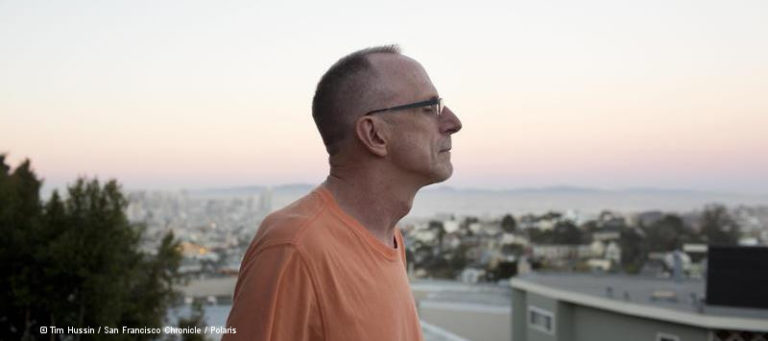 Kevin VandenBergh im Hintergrund die Bucht von San Francisco