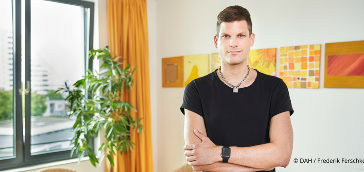 Alex im Checkpoint der Berliner Aids-Hilfe - ein wichtiger Beitrag zu diskriminierungsfreier Gesundheits-Versorgung für LGBT