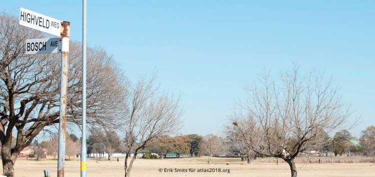 Kreuzung Highveld Weg und Bosch Avenue in Kemptom Park
