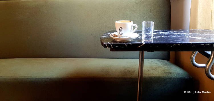 Hydra Café