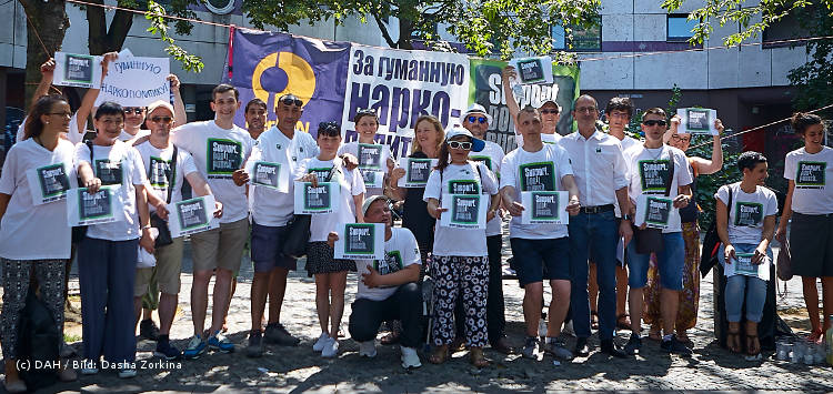 Eine Protestkundgebung, die zu einer anderen Drogenpolitik aufruft
