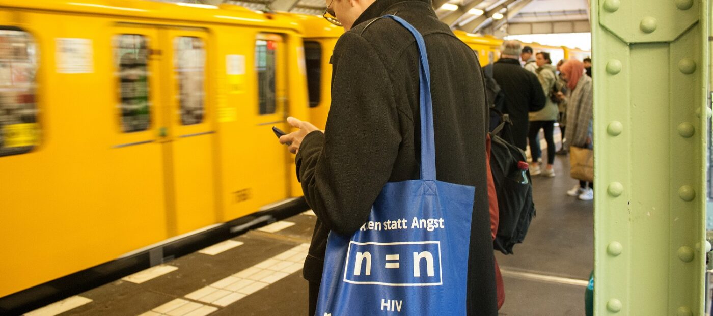 Die Fotostrecke Ein positives Leben: zeigt den Alltag von Marcel, der mit HIV lebt